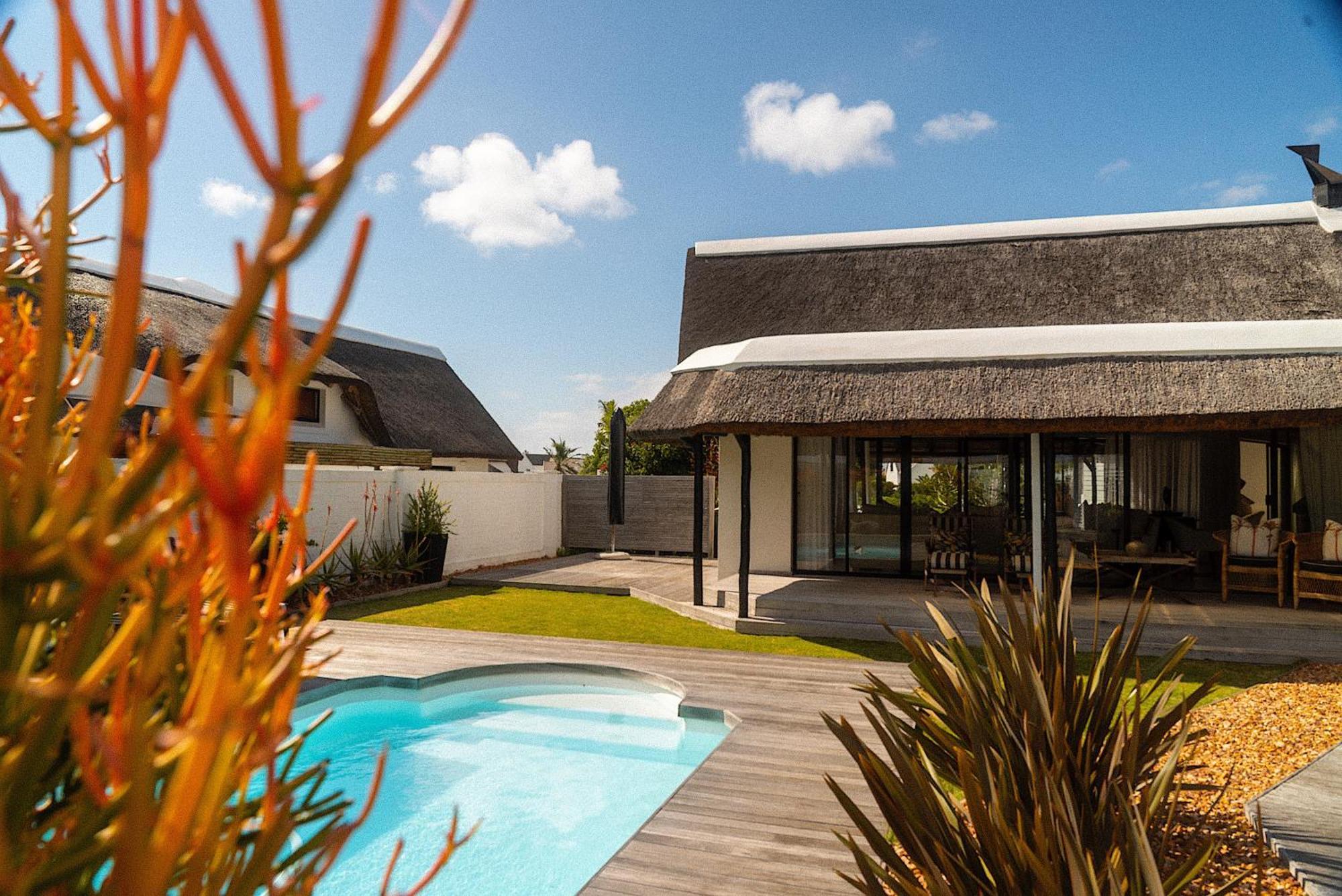 Canal Guest House - Waterfront Accommodation St Francis Bay Exterior photo